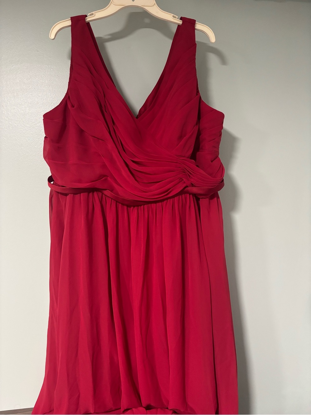 Alfred Angelo Red Sleeveless Chiffon Midi Dress with Draped V-Neck